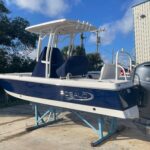 22 ft 2020 Robalo 226 Cayman
