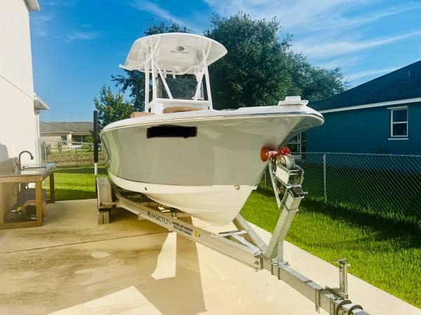 23 ft 2021 Sea Hunt 234 ultra