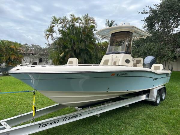 24 ft 2017 Grady-White 251 Coastal Explorer