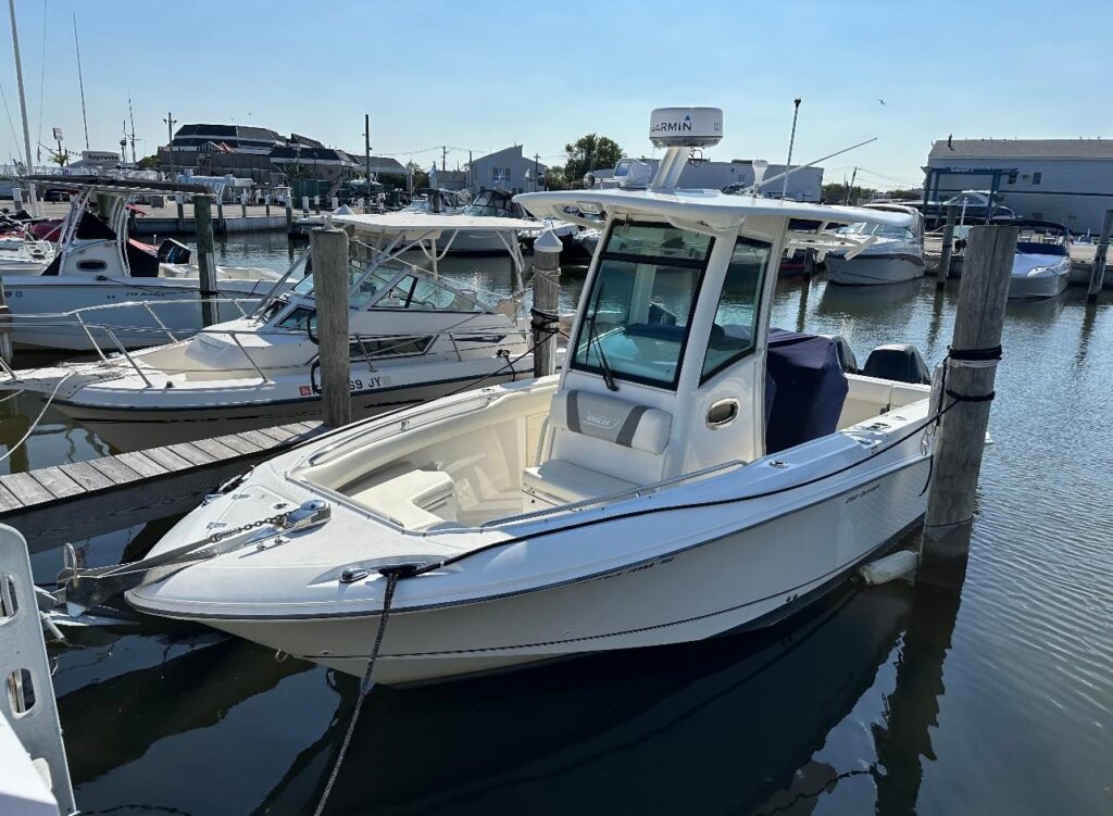 25 ft 2010 Boston Whaler 250 Outrage