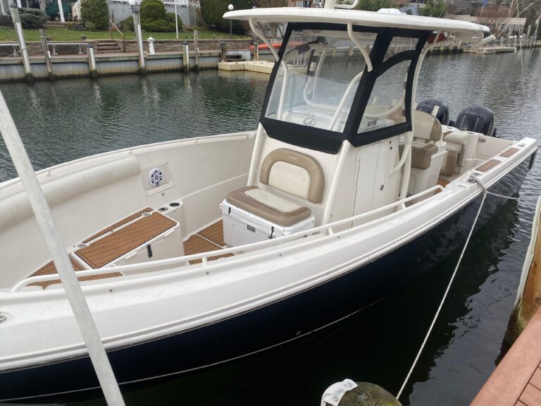 27 ft 2013 Sailfish 270 CC