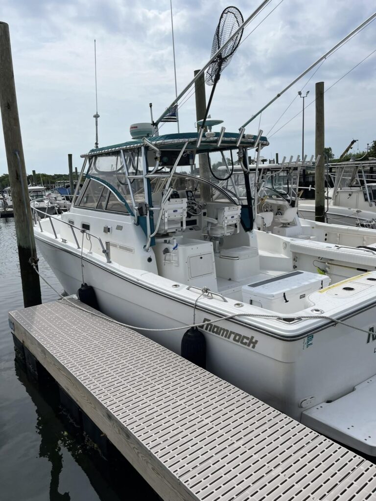 29 ft 2000 Shamrock 290 Walkaround