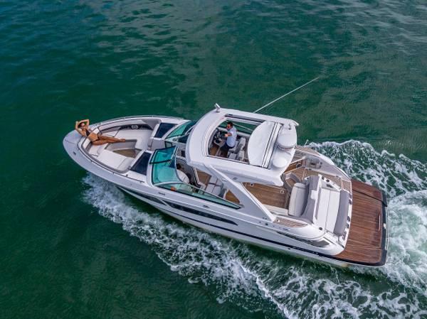 35 ft 2017 Four Winns H350