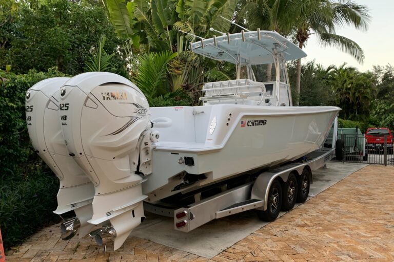 35 ft 2020 Contender 35 ST