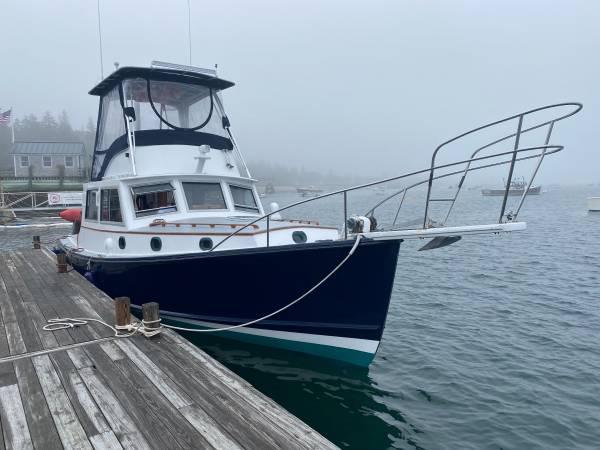 36 ft 1978 Jarvis Newman 36 Flybridge