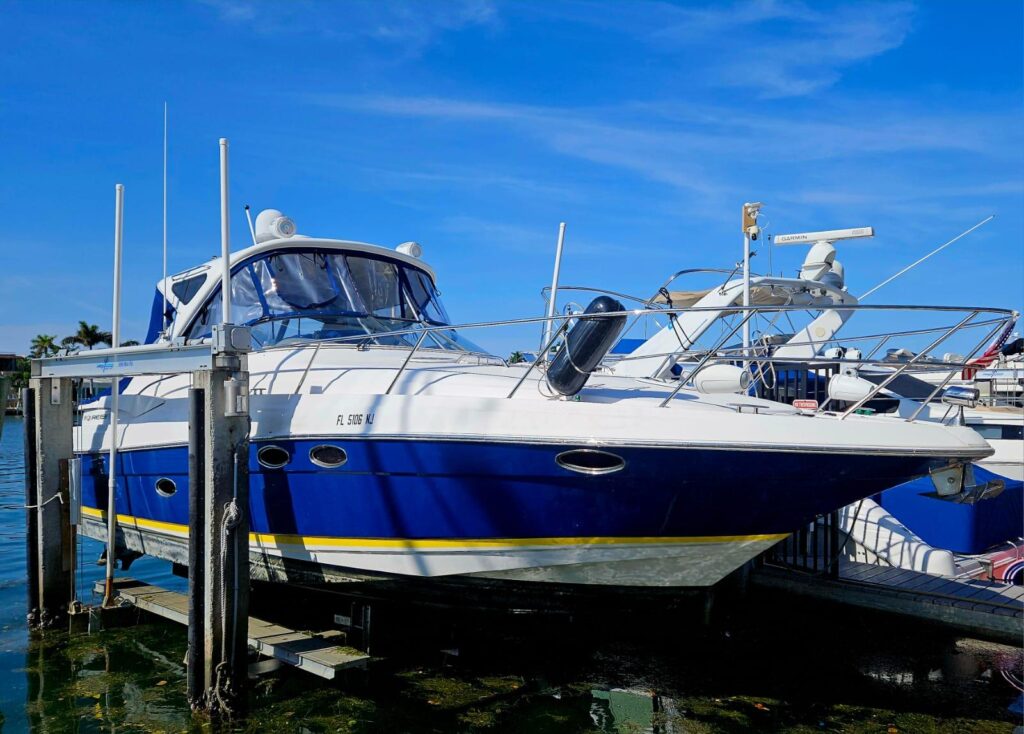 38 ft 2007 Regal 3760 Sportyacht