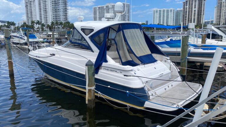38 ft 2007 Regal 3760 Sportyacht