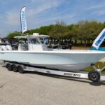 39 ft 2024 Contender 39 ST