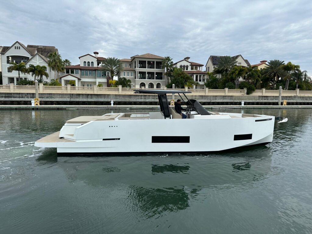42 ft 2024 De Antonio Yachts D42 Open