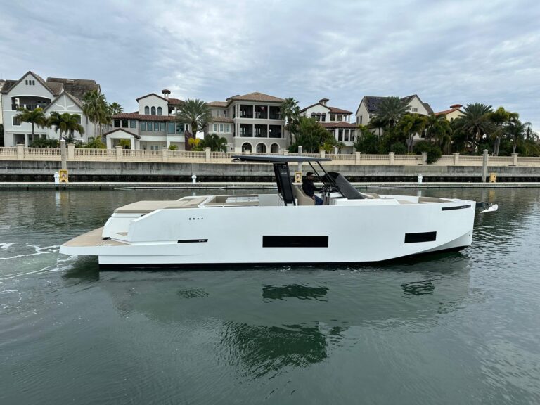 42 ft 2024 De Antonio Yachts D42 Open