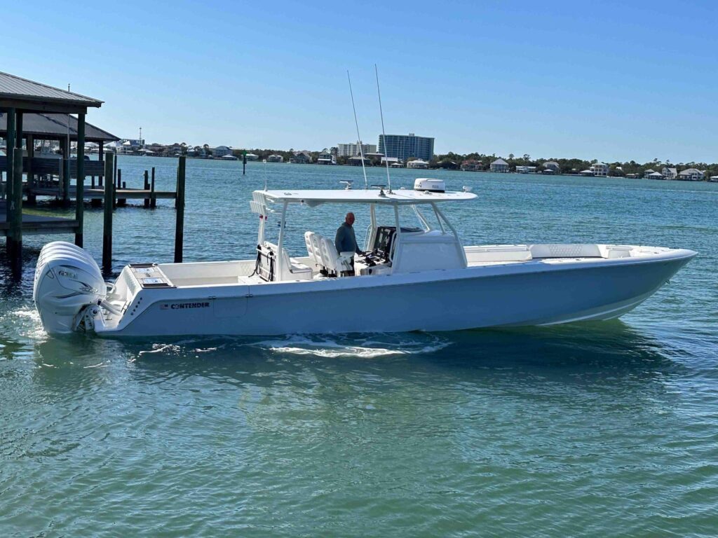 44 ft 2022 Contender 44 ST