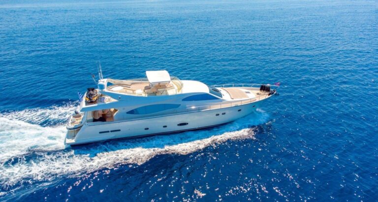 76 ft 2004 Ferretti Yachts 76